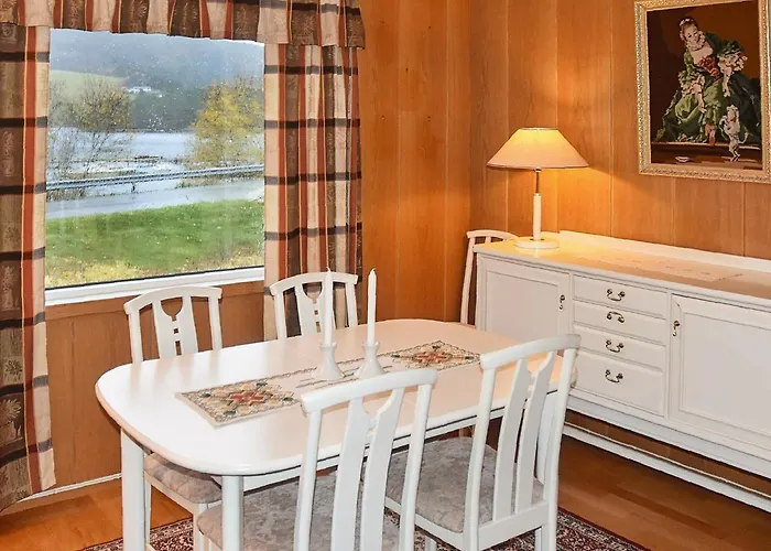 8 Person In Vagland-by Traum Bårdset
